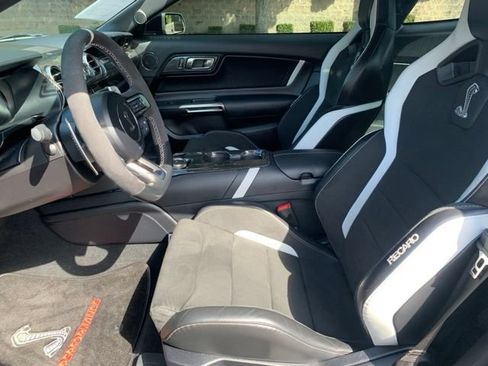Used 2021 Ford Mustang Shelby GT500 w/ Technology Package RWD image 10