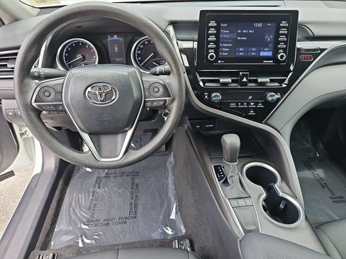 Used 2023 Toyota Camry LE FWD image 15