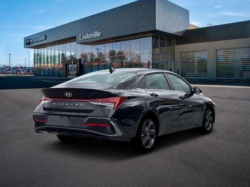 New 2026 Hyundai Elantra SEL Sport Premium FWD image 7