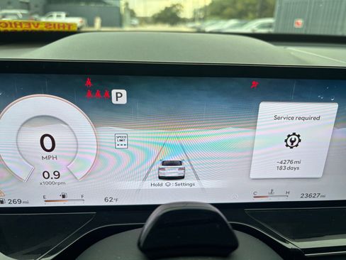 Used 2025 Genesis GV80 2.5T image 18