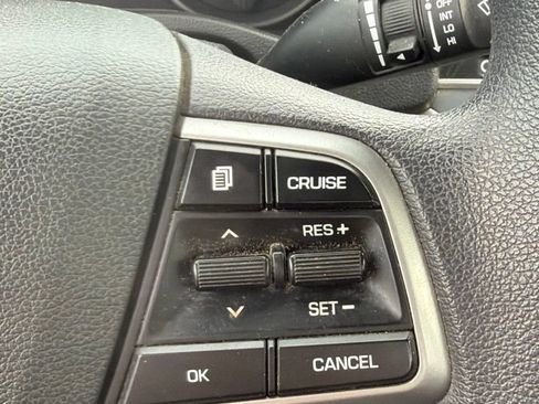 Used 2018 Hyundai Elantra SEL w/ Cargo Package FWD image 12