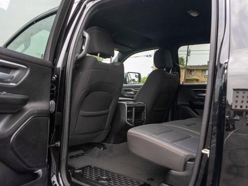 Used 2023 RAM 1500 Big Horn AWD/4WD image 26