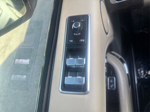 Used 2019 Land Rover Range Rover HSE AWD/4WD image 27