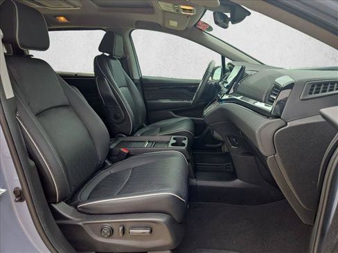 Used 2024 Honda Odyssey Elite image 18