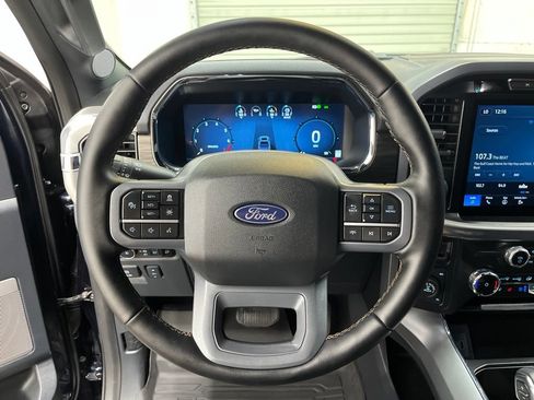 Used 2025 Ford F150 Lariat w/ Equipment Group 501A Mid AWD/4WD image 18