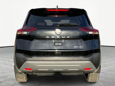 Used 2023 Nissan Rogue SV image 6