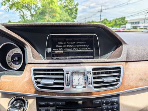 Used 2015 Mercedes-Benz E 350 4MATIC Sedan w/ Premium 1 Package image 28