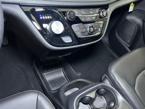 New 2026 Chrysler Pacifica Select image 37