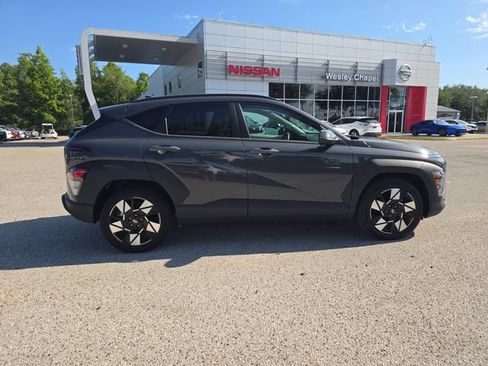 Used 2024 Hyundai Kona SEL FWD image 9