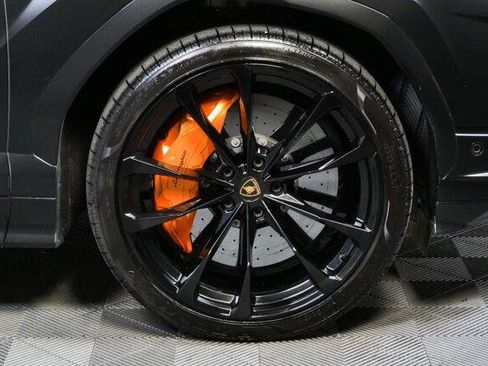 Used 2024 Lamborghini Urus S AWD/4WD image 6
