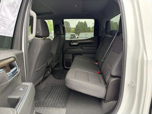 Used 2025 Chevrolet Silverado 1500 LT AWD/4WD image 15