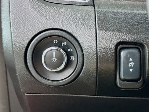 Used 2011 Ford Taurus SEL w/ 201A Rapid Spec Order Code image 10