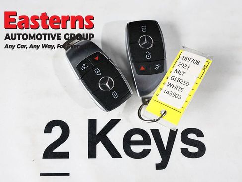 Used 2021 Mercedes-Benz GLB 250 4MATIC image 28