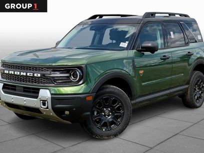 New 2025 Ford Maverick Lariat w/ Black Appearance Package