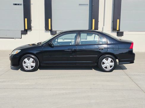 Used 2005 Honda Civic LX image 2
