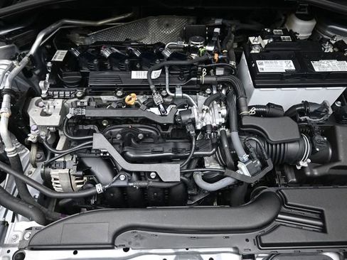 Used 2023 Toyota Corolla Cross L image 29