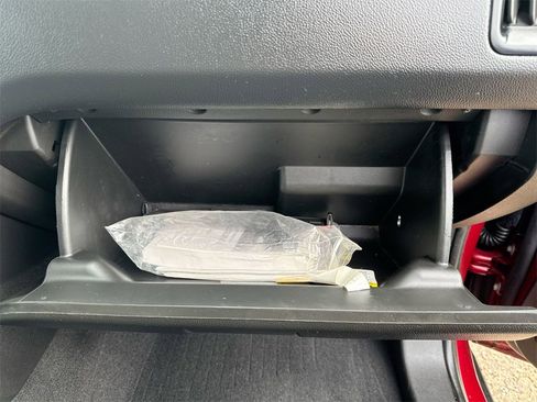 Used 2020 Chevrolet Colorado LT w/ Safety Package image 35