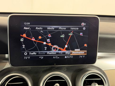 Used 2018 Mercedes-Benz GLC 300 image 27