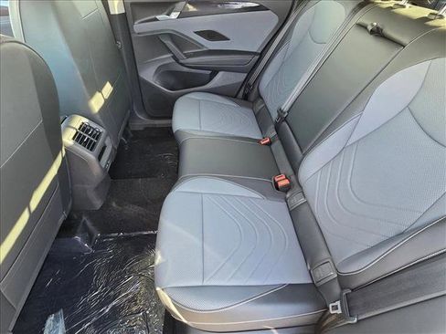 New 2026 Volkswagen Tiguan SE image 15