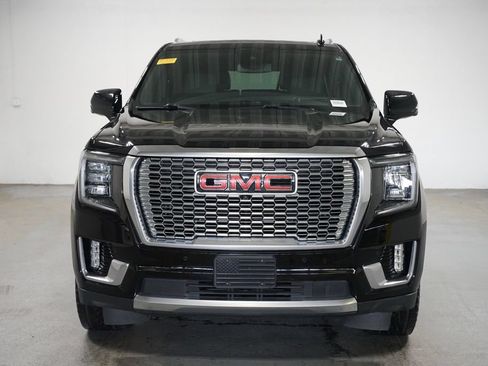 Used 2023 GMC Yukon XL Denali w/ Max Trailering Package AWD/4WD image 2