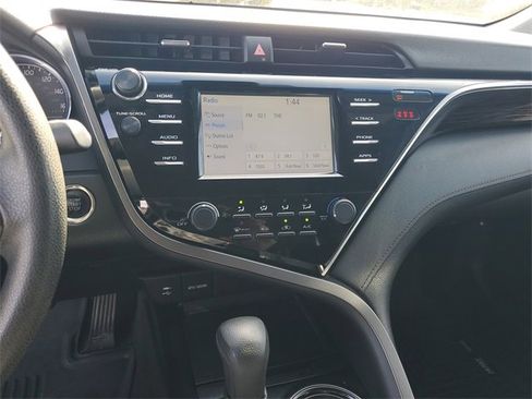 Used 2018 Toyota Camry LE w/ Convenience Package image 22