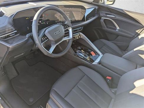 New 2025 Audi Q5 Premium image 3