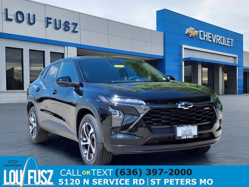 Used 2024 Chevrolet Trax RS w/ Driver Confidence Package FWD image 1