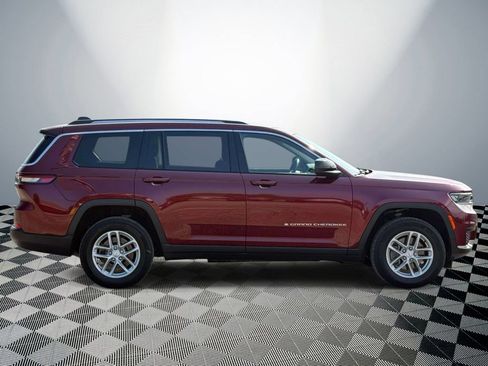 Used 2022 Jeep Grand Cherokee L Laredo w/ Luxury Tech Group I AWD/4WD image 6
