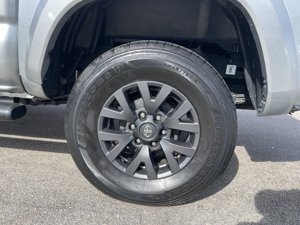 Used 2023 Toyota Tacoma SR5 w/ Technology Package AWD/4WD image 10