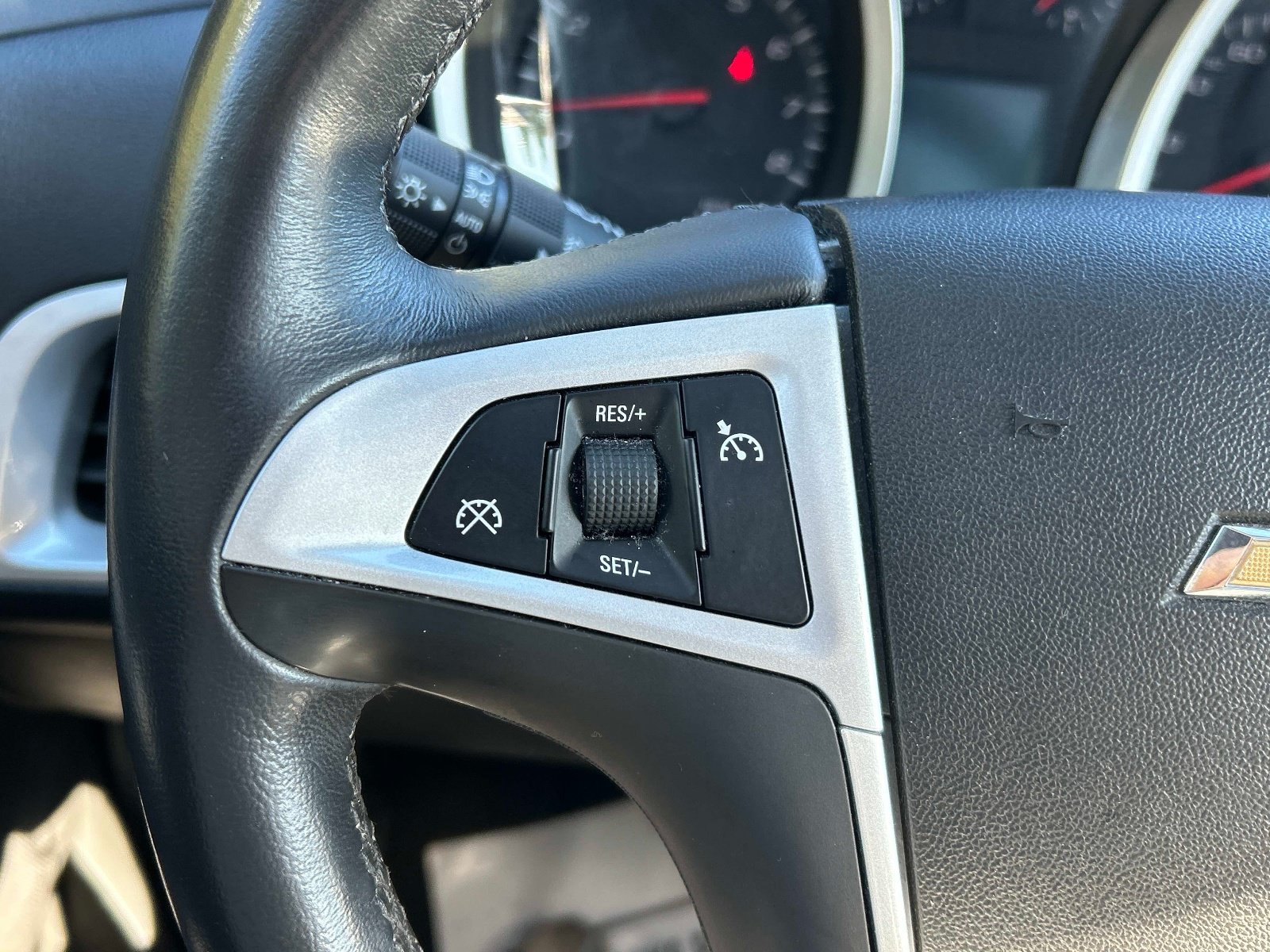 Used 2011 Chevrolet Equinox LT FWD image 21