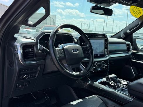 Used 2022 Ford F150 Lariat w/ Equipment Group 502A High AWD/4WD image 4