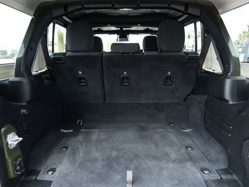 Certified 2024 Jeep Wrangler Unlimited AWD/4WD image 10