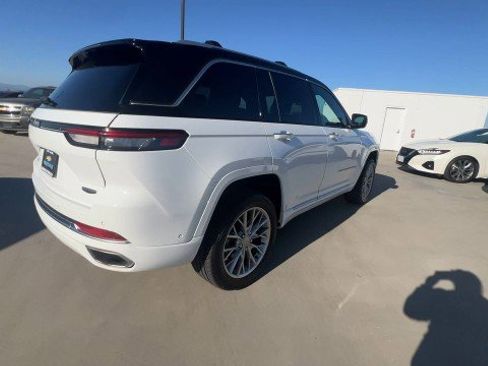 Used 2022 Jeep Grand Cherokee Summit w/ Advanced Protech Group IV image 8