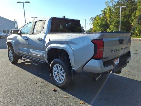 New 2025 Toyota Tacoma SR5 image 7