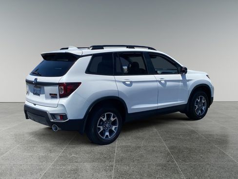 Used 2023 Honda Passport TrailSport image 5