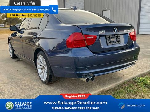 Used 2011 BMW 328i xDrive Sedan image 4