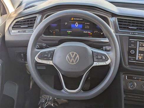 Used 2022 Volkswagen Tiguan S image 16