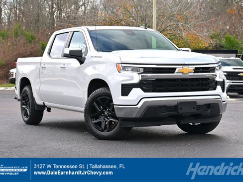 Used 2025 Chevrolet Silverado 1500 LT w/ Max Trailering Package image 1