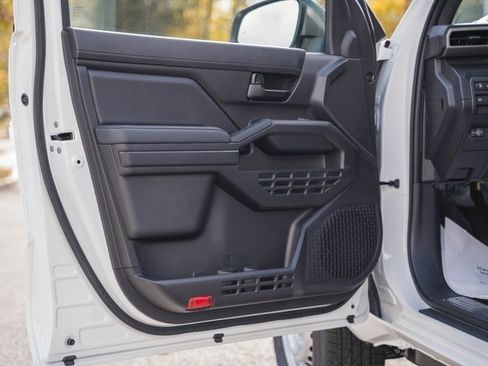 New 2025 Toyota Tacoma SR image 34