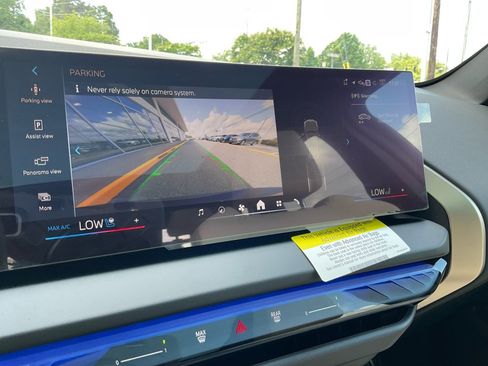 Certified 2025 BMW X3 xDrive30i w/ Convenience Package image 19