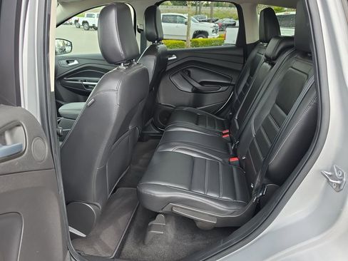 Used 2019 Ford Escape Titanium image 27