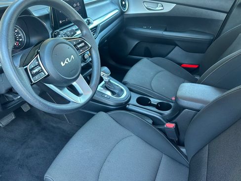 Used 2024 Kia Forte LXS FWD image 9