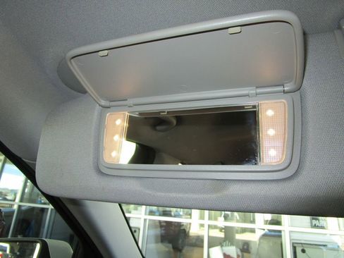 Used 2019 GMC Terrain SLE image 34