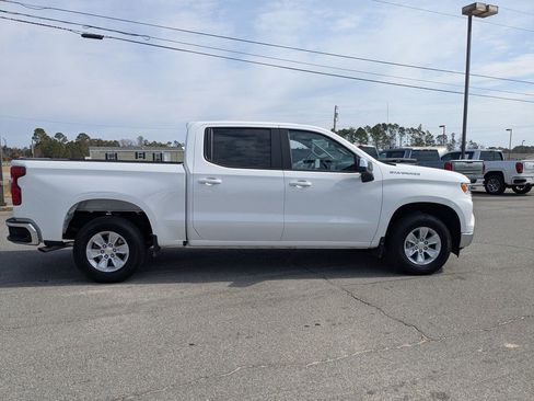 Used 2025 Chevrolet Silverado 1500 LT image 3