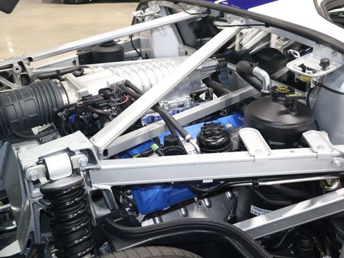 Used 2005 Ford GT image 37