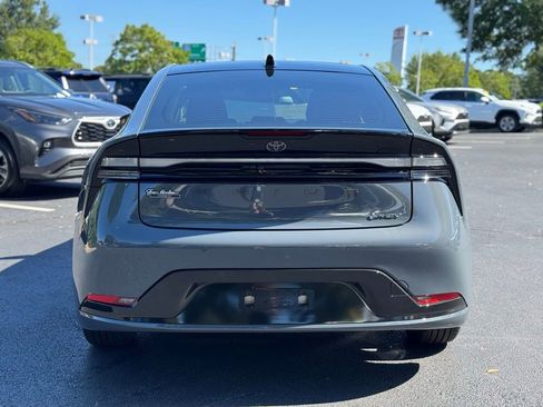 New 2026 Toyota Prius Plug-In Hybrid image 8