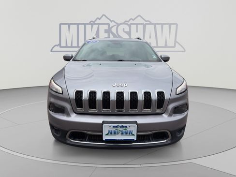 Used 2017 Jeep Cherokee Limited AWD/4WD image 2