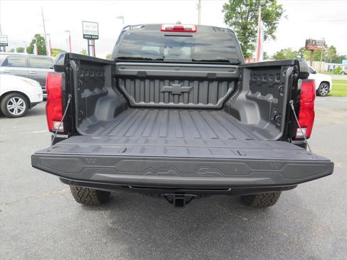 New 2026 Chevrolet Colorado ZR2 w/ Technology Package image 15