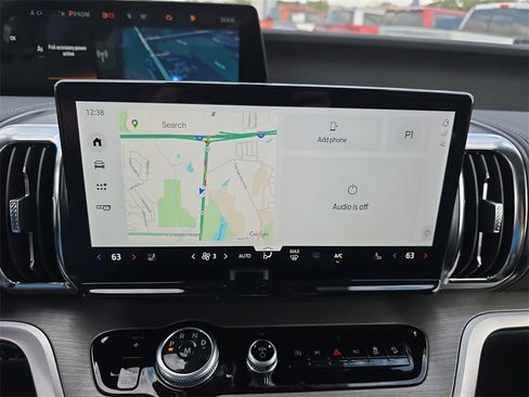 New 2025 Ford Expedition Platinum w/ Driver's Package image 25