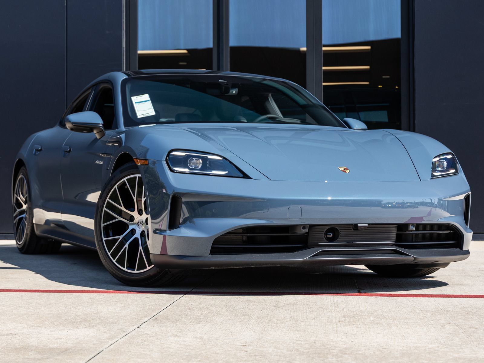 Certified 2026 Porsche Taycan AWD/4WD image 6